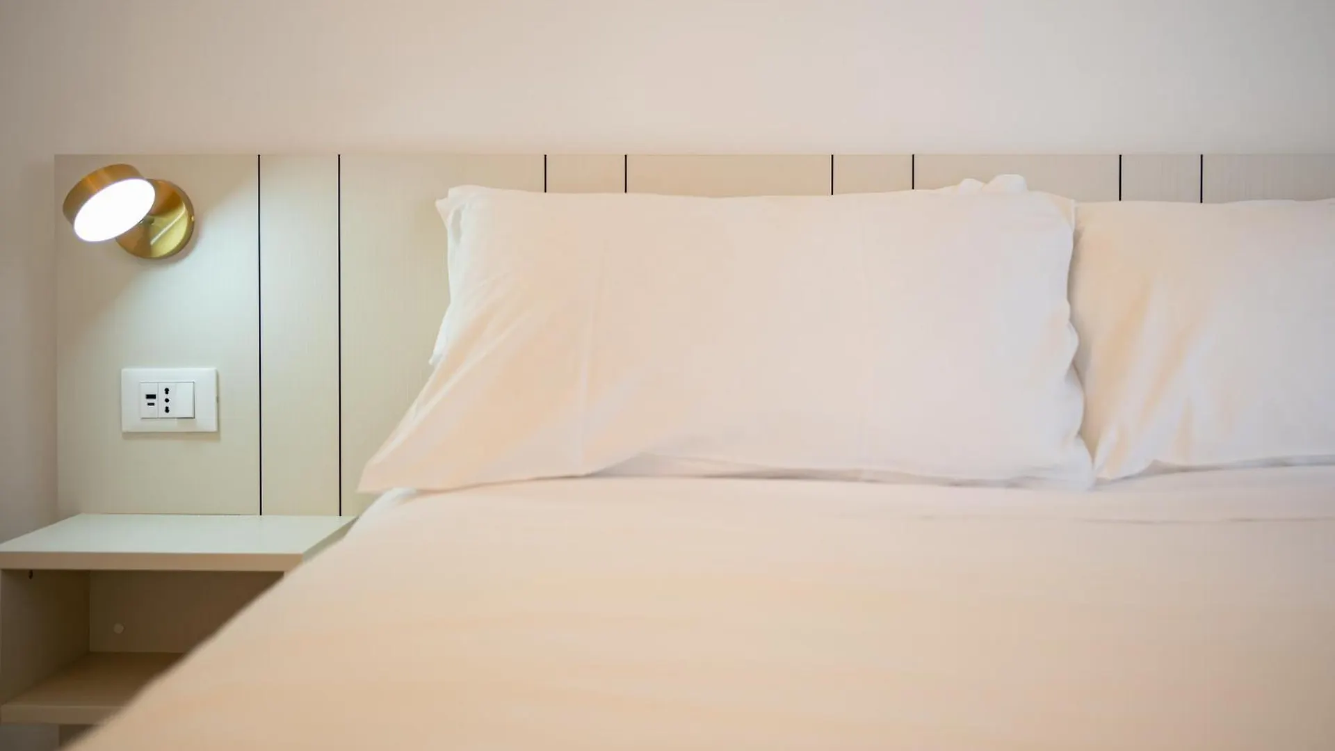 Tresor De Chambre, Bordighera Italy