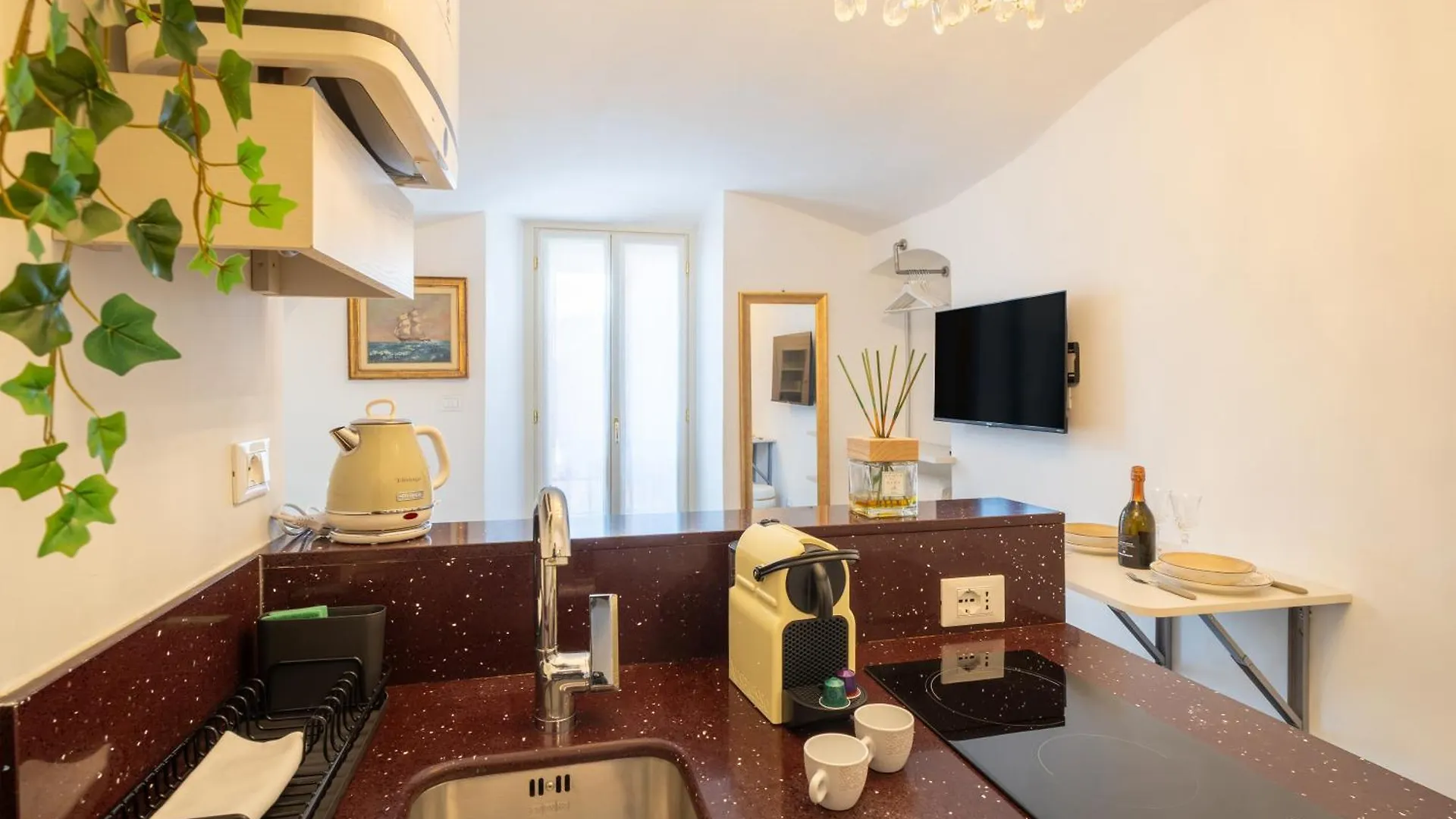 Tresor De Chambre, Bordighera 0*,  Italy